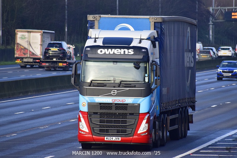 _DSC9538 OWENS-crop-VOLVO FH5.JPG