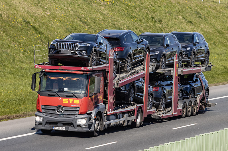 Mercedes-Benz Actros - STS 596.jpg