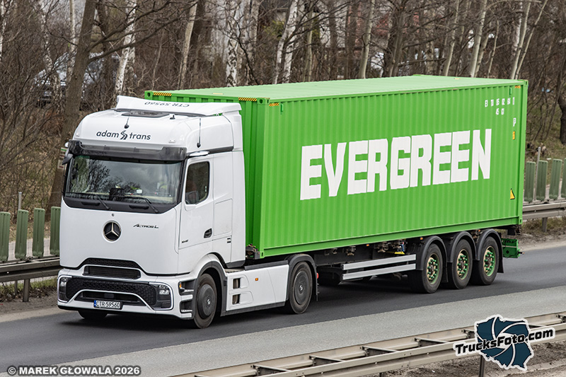 Mercedes-Benz Actros Procabin - Adamtrans.jpg