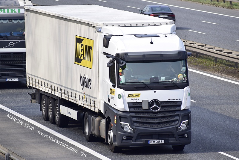 _DSC3878 NO LIMIT LOGISTICS-crop-ActrosL MP5.JPG