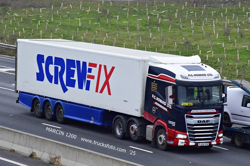 _DSC0109 P.C.HOWARD LTD-crop-DAF XG.JPG
