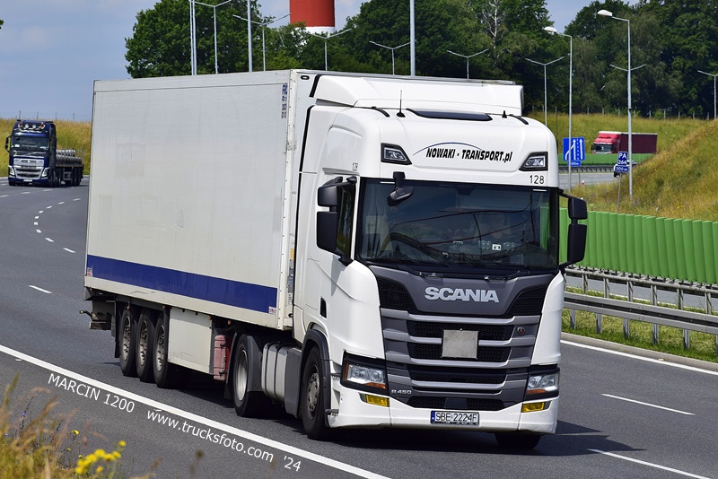 _DSC00011 (1076) NOWAKI TRANSPORT-crop-SCANIA R NG.JPG