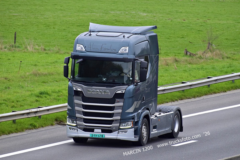 _DSC4938 Alain Foulon-crop-SCANIA S520 V8.JPG