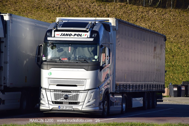 _DSC4463 JANO POL-crop-VOLVO FH AERO.JPG