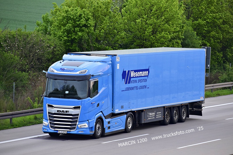 _DSC5291 WESEMANN-crop-DAF XG.JPG