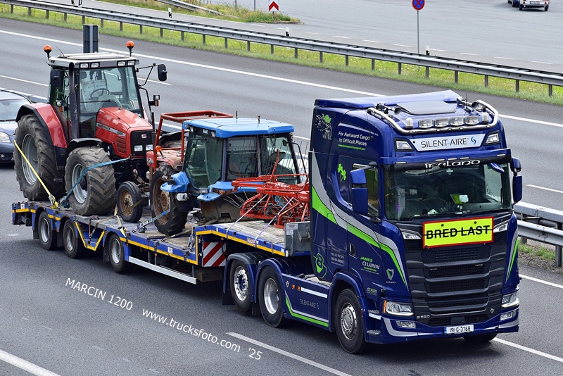_DSC8718 SILENT-AIRE-crop-SCANIA S520 V8.JPG